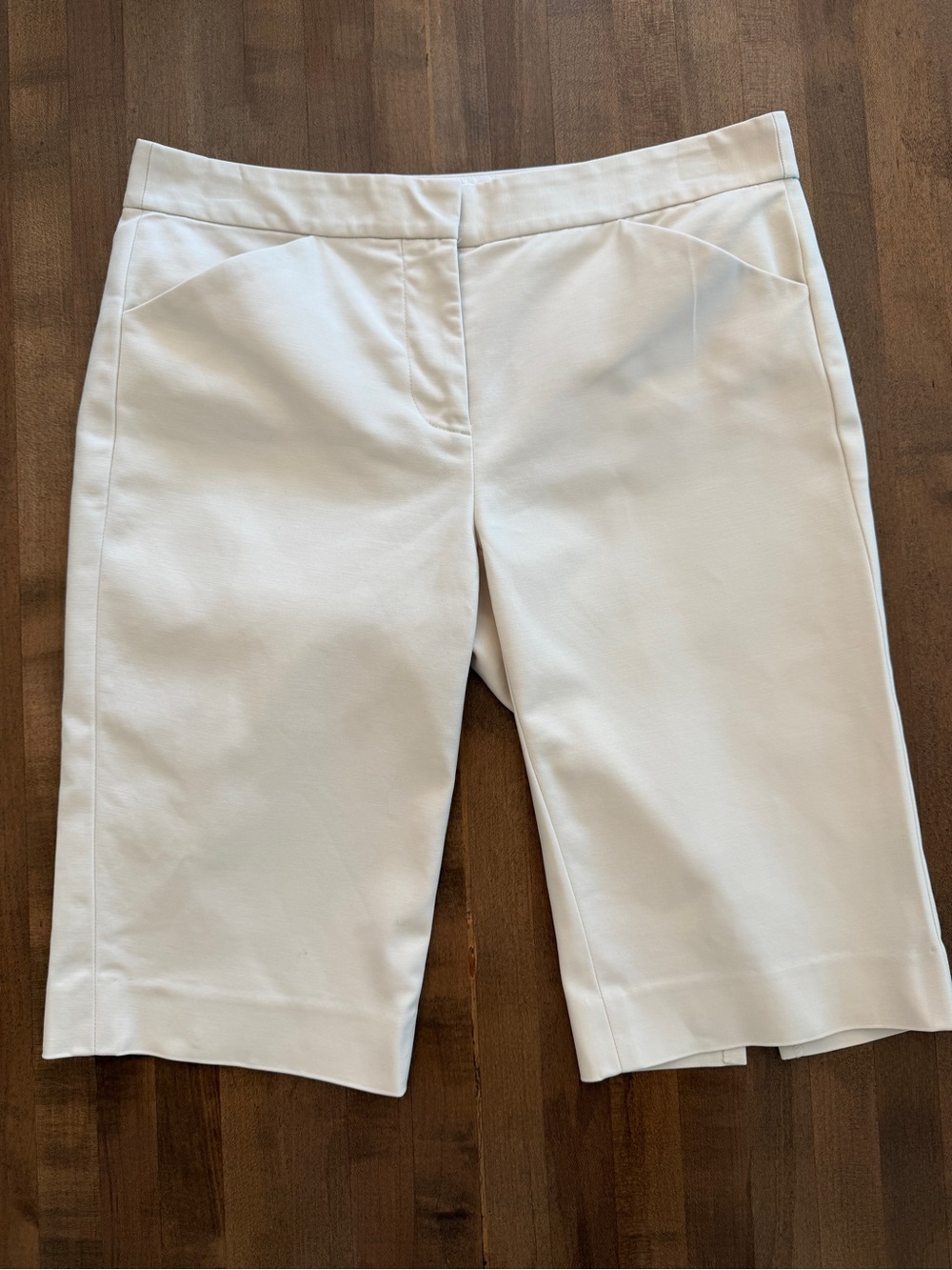 🩶 Charles Nolan NYC Bermuda Shorts 🩶